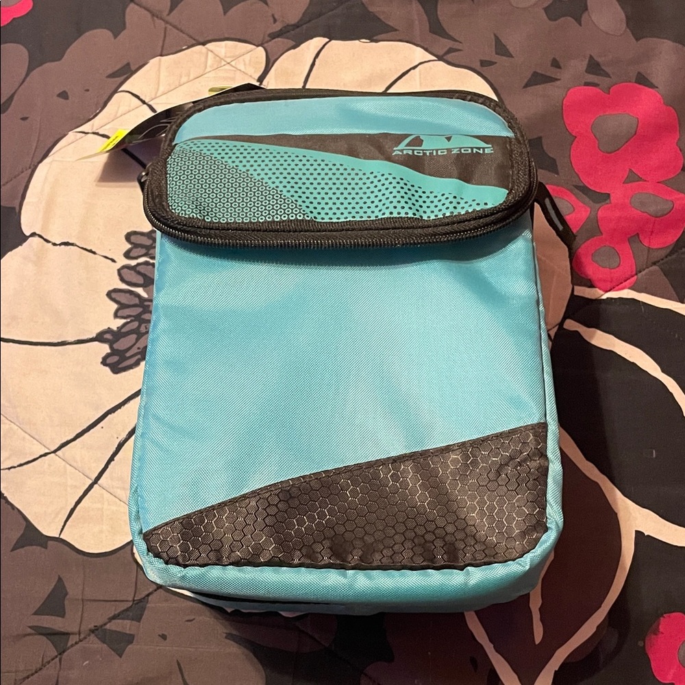 TURQUOISE & BLACK LUNCH BAG *NWT*